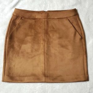 Vero Moda Women's Faux Suede Skirt Size XS. NEVER WORN!